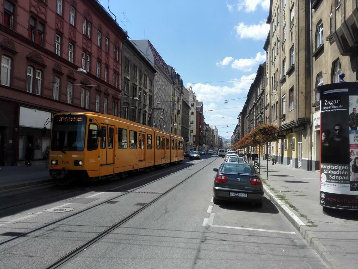 Minion & Snoopy Apartman Budapest Exterior photo
